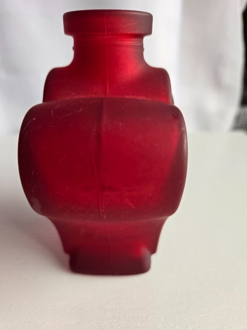 Dual HeartShaped Matte Translucent Red Pressed Glass Vase 5"x 3.5" Marks on Base - Picture 5 of 10